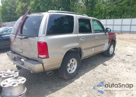 2002 Cadillac Escalade Standard from USA, damaged, VIN 1GYEK63N62R135972